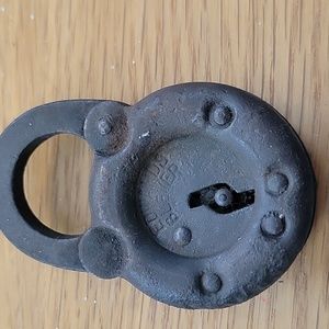 Edwards 8 lever antique pad lock no key pat date Sept 28th 1915